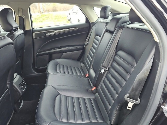 Used 2019 Ford Fusion SEL image 11