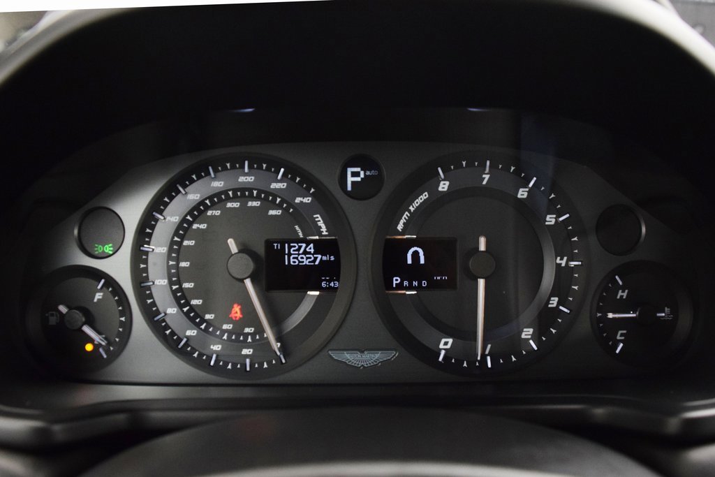 Used 2014 Aston Martin Vanquish Volante image 34