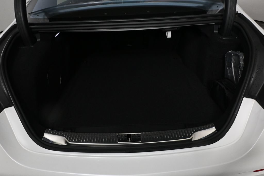 Certified 2024 Mercedes-Benz S 63 AMG S w/ Rear Seat Package image 28