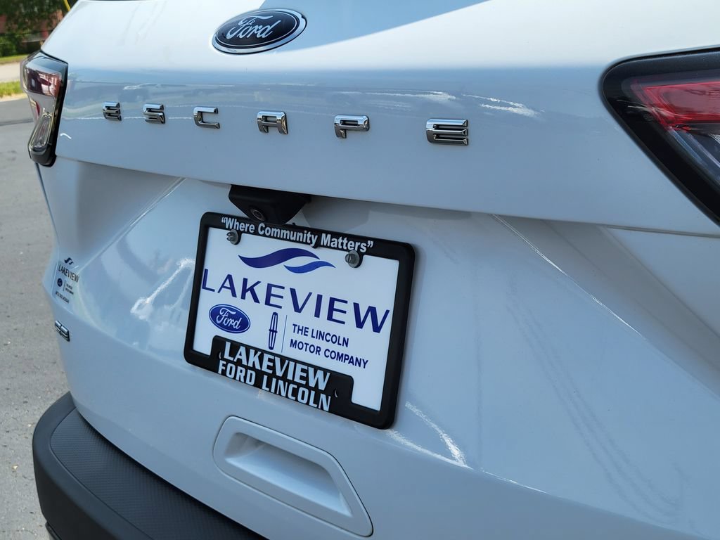 Certified 2022 Ford Escape SE w/ SE Sport Appearance Package AWD/4WD image 25