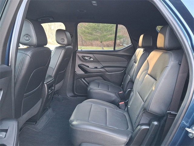 Used 2023 Chevrolet Traverse LT image 13