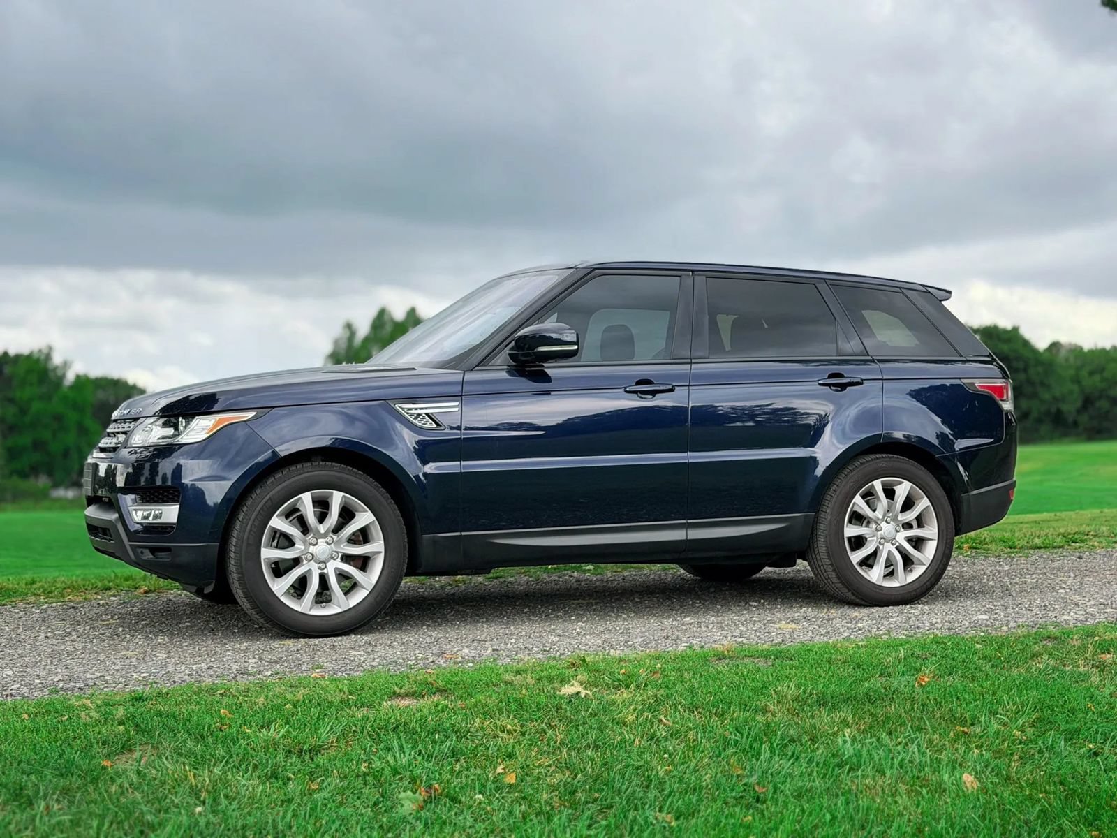 Used 2016 Land Rover Range Rover Sport HSE AWD/4WD image 7