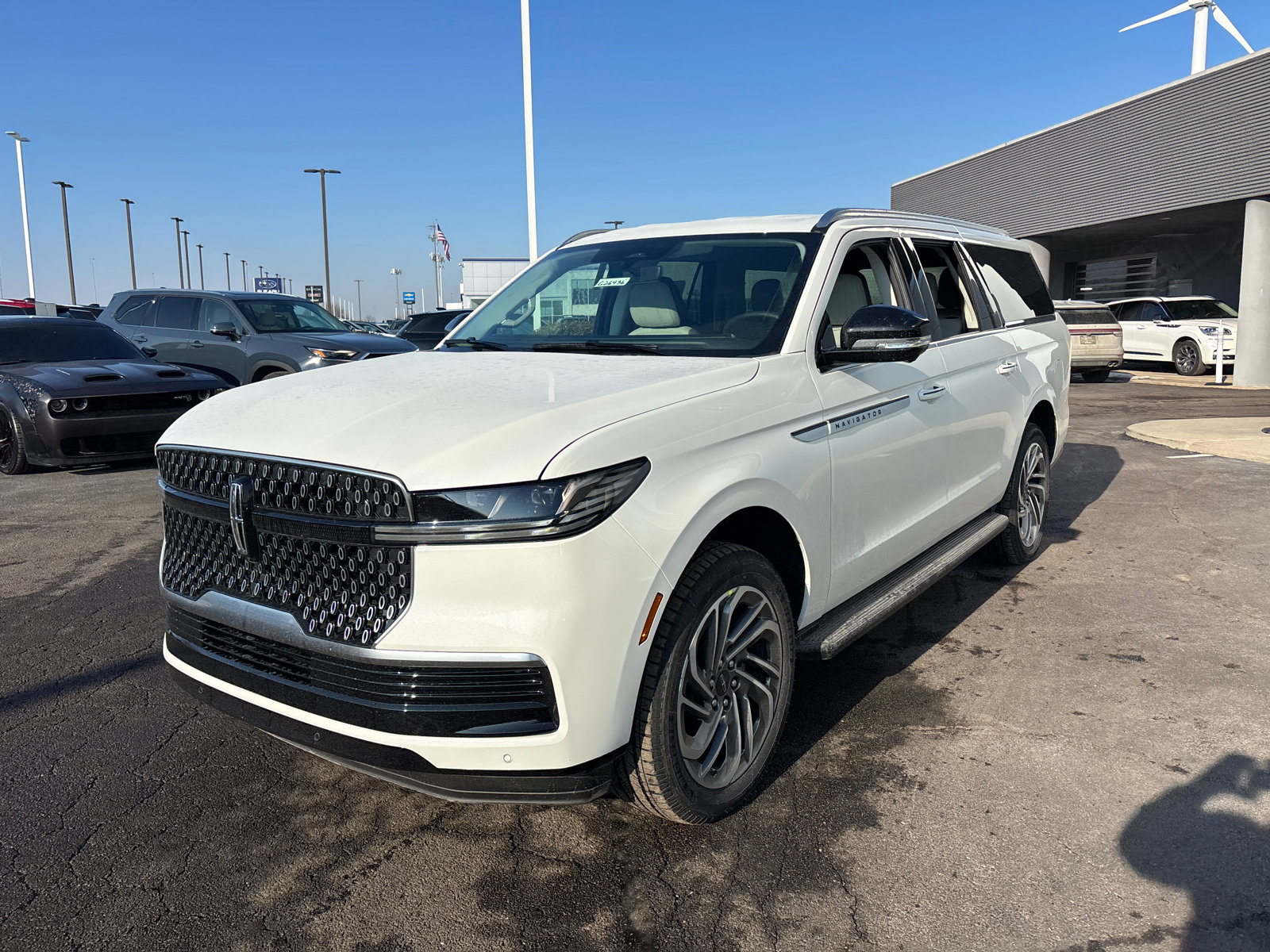 New 2026 Lincoln Navigator L Premier image 3