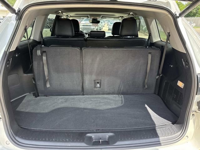 Used 2017 Toyota Highlander XLE FWD image 14