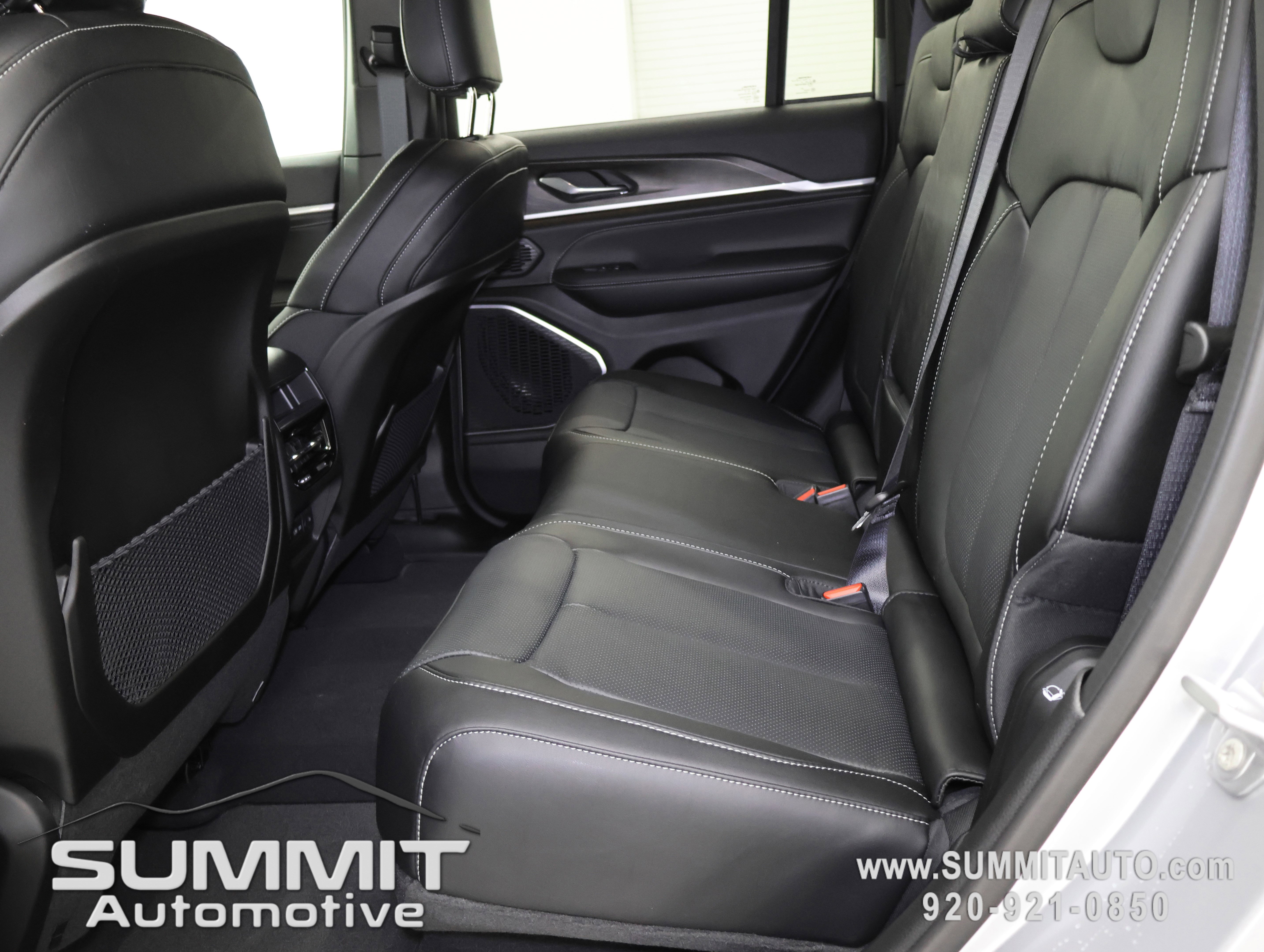 New 2026 Jeep Grand Cherokee Limited Reserve image 9