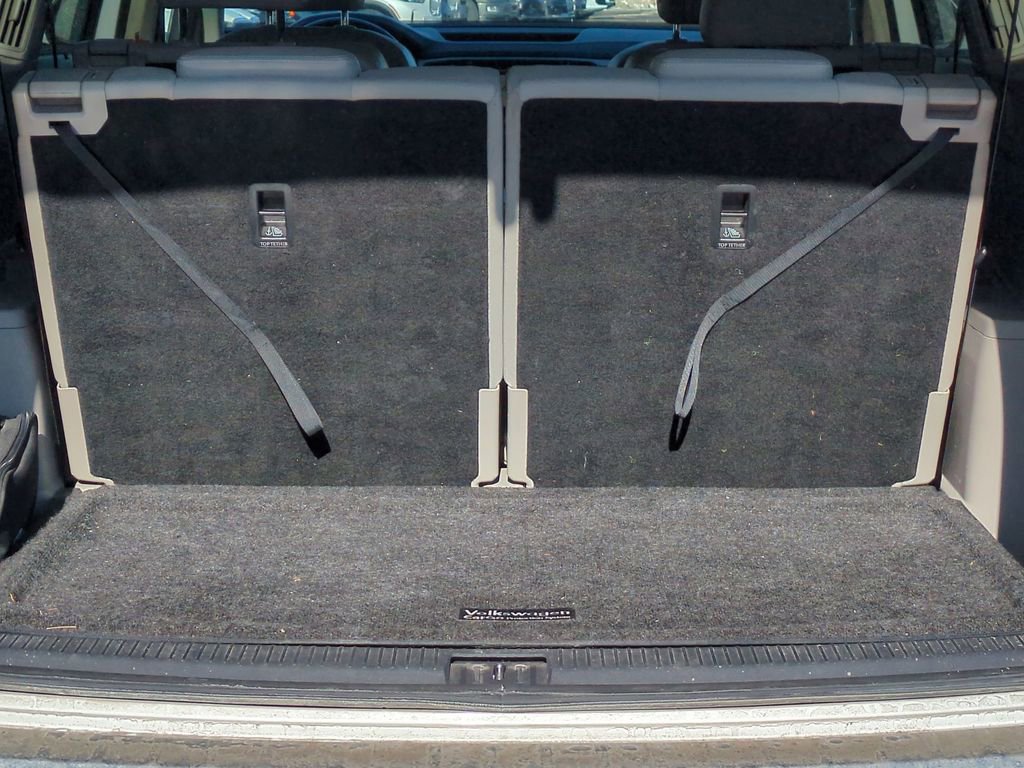 Used 2021 Volkswagen Atlas SEL R-Line image 36