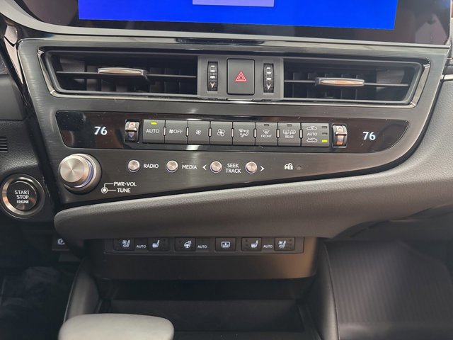 New 2025 Lexus ES 350 Ultra Luxury image 27