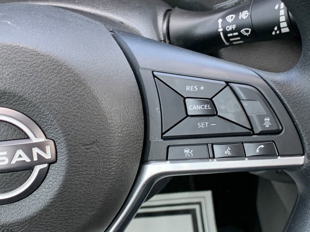Used 2024 Nissan Sentra SV FWD image 13