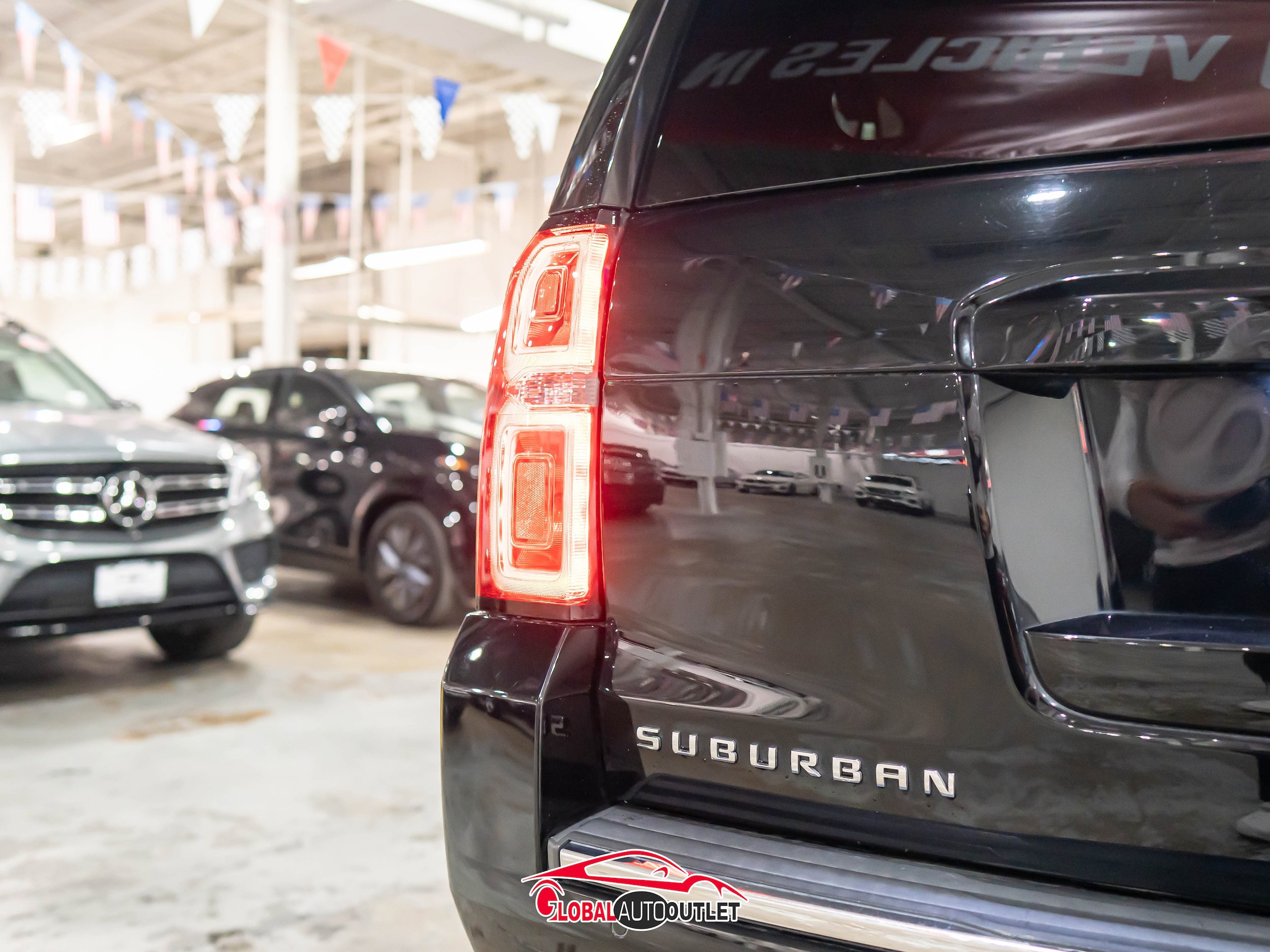Used 2019 Chevrolet Suburban Premier w/ Premier Plus Edition AWD/4WD image 48