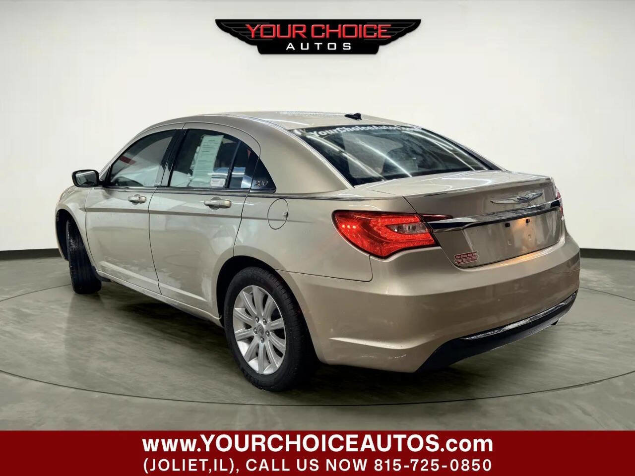 Used 2013 Chrysler 200 Touring image 3