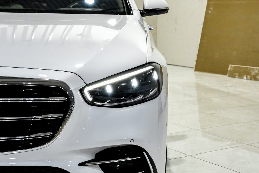 Used 2025 Mercedes-Benz S 580 4MATIC Sedan image 46