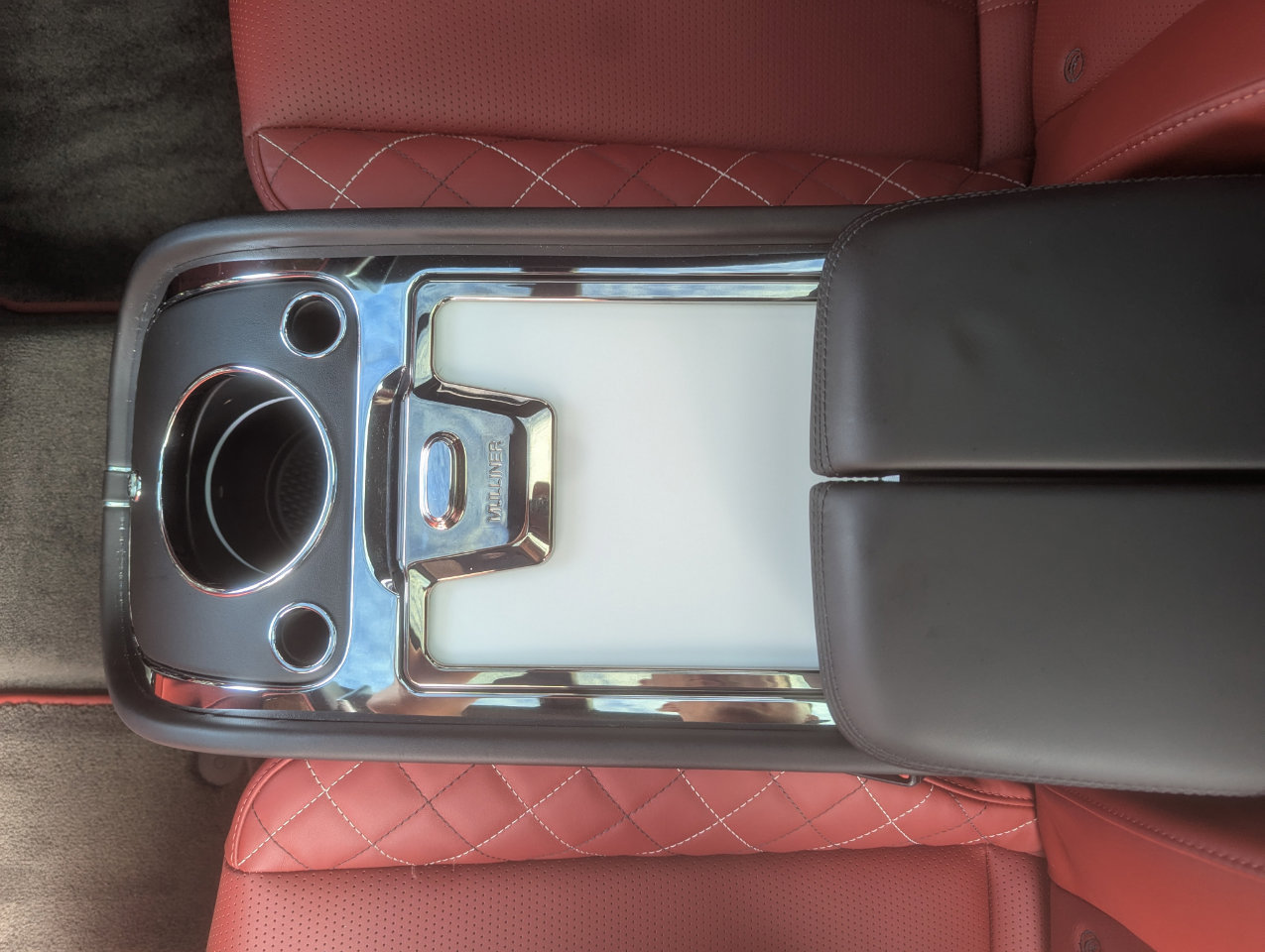 Used 2018 Bentley Bentayga Mulliner image 47