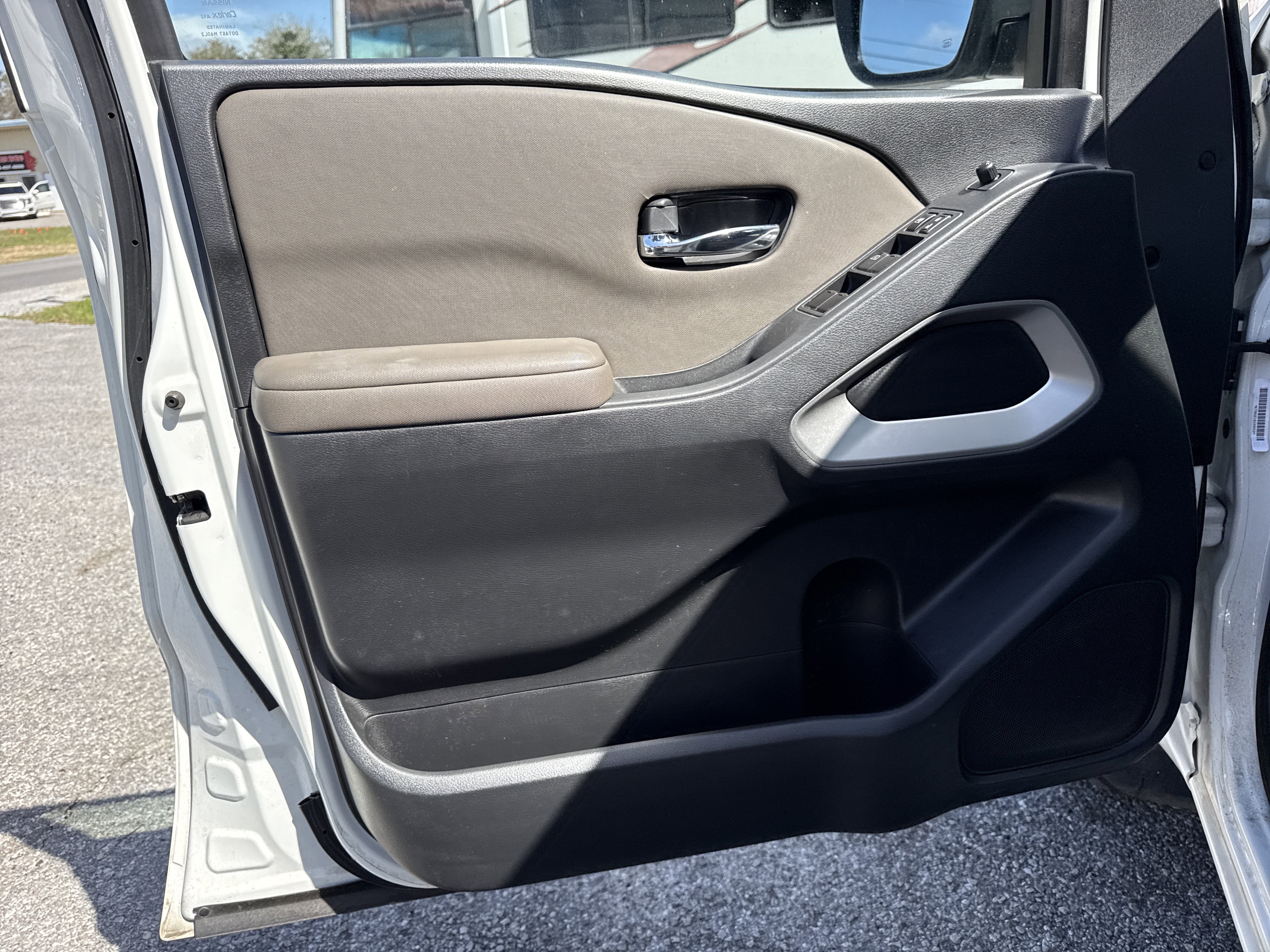 Used 2022 Nissan Frontier SV image 29