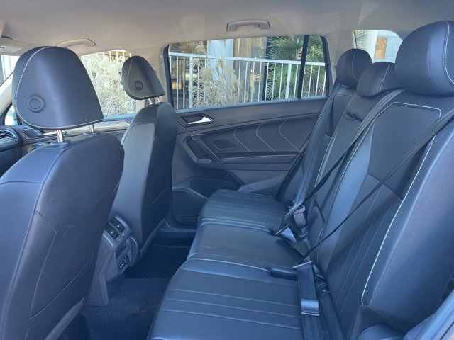 Used 2024 Volkswagen Tiguan SE image 12