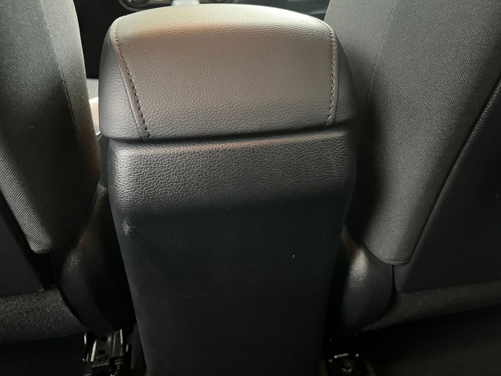 Used 2025 Kia Soul LX w/ LX Technology Package FWD image 23