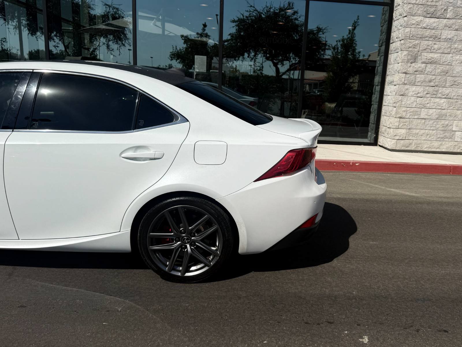 Used 2020 Lexus IS 350 F Sport w/ F Sport Package RWD image 10