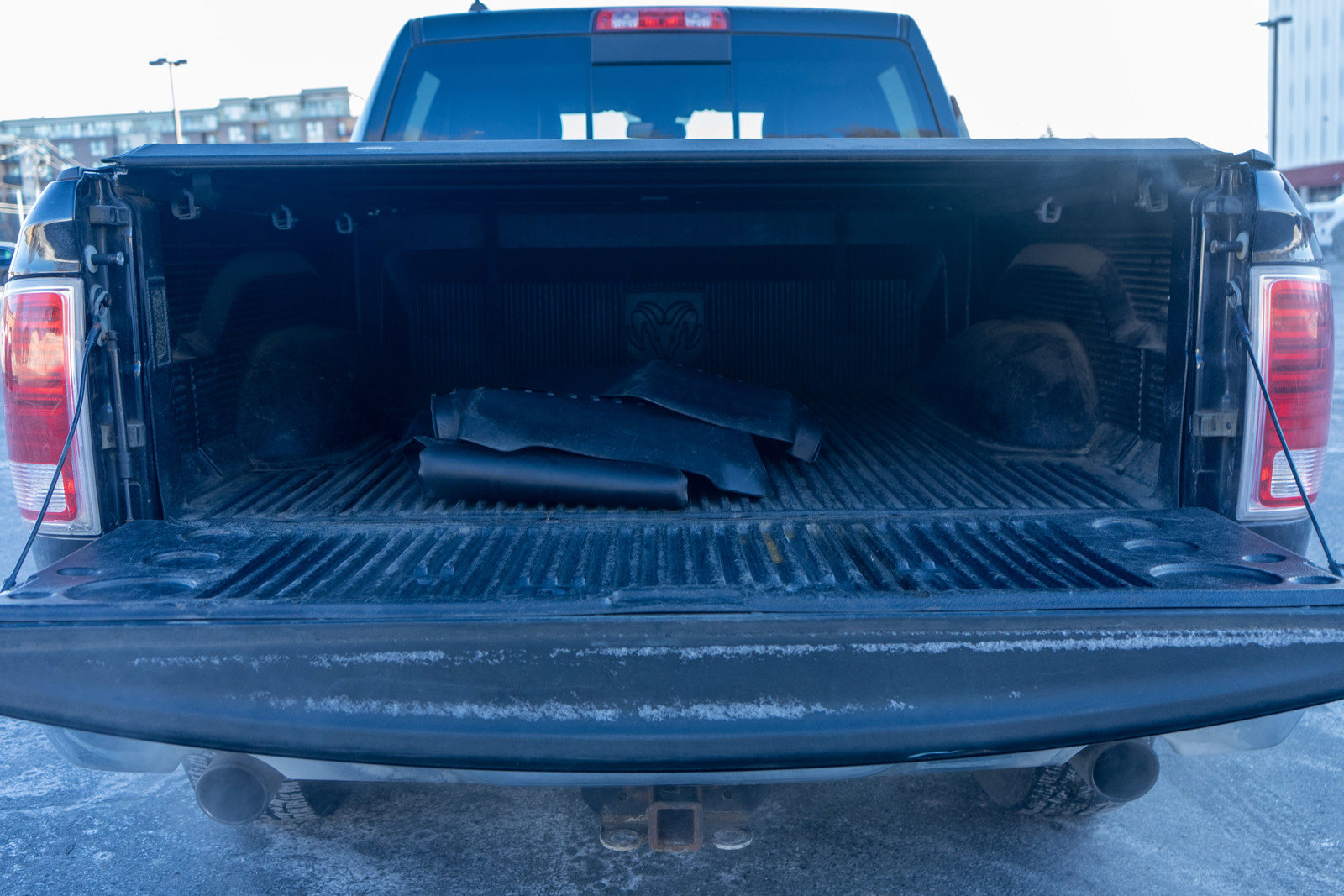 Used 2016 RAM 1500 Laramie w/ Convenience Group image 9