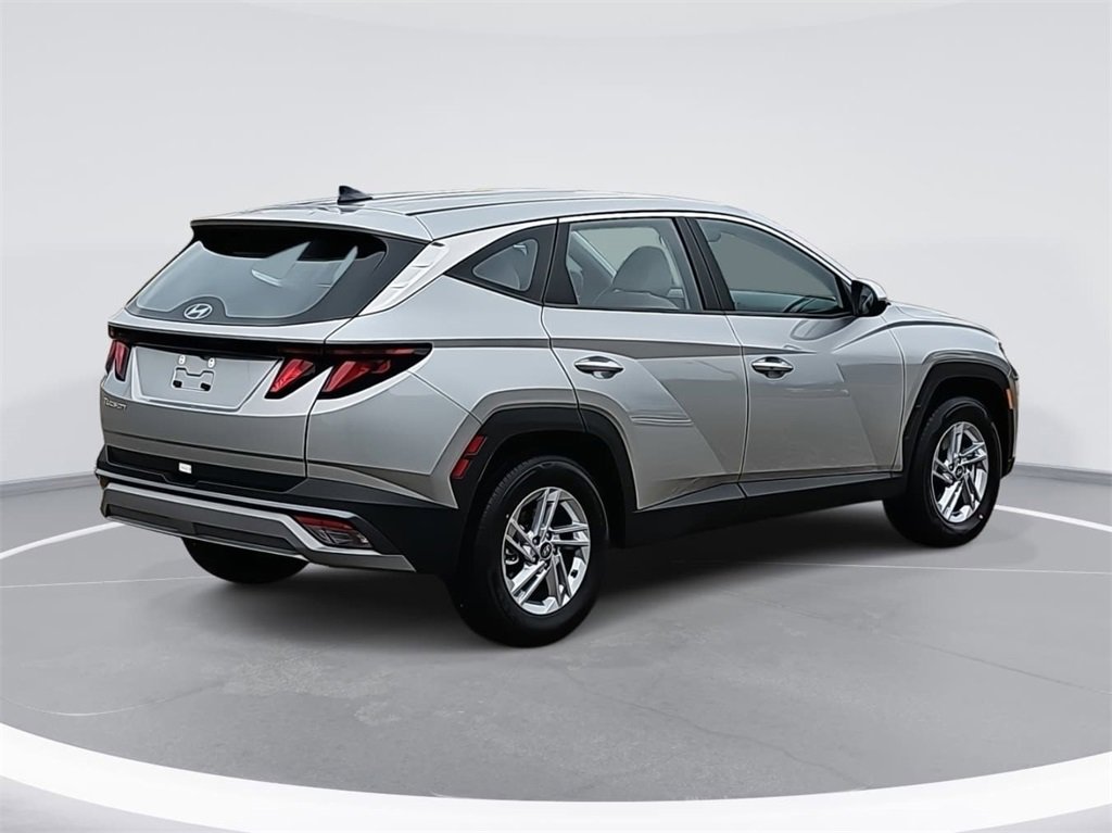 New 2026 Hyundai Tucson SE image 5