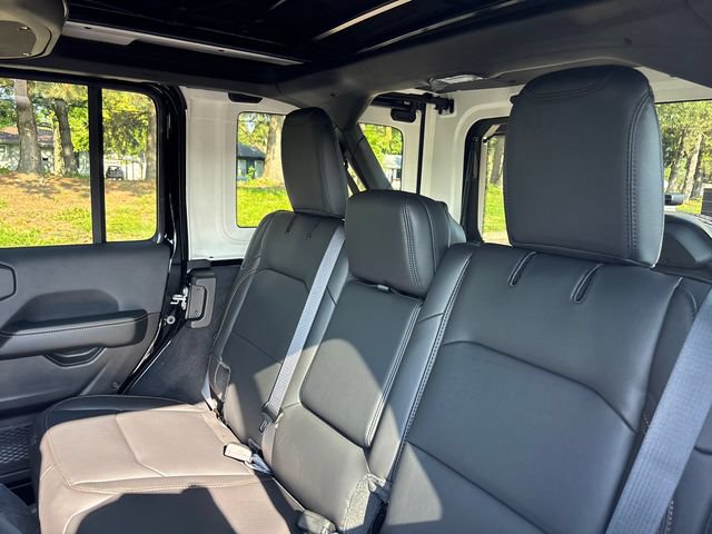 New 2027 Jeep Wrangler Unlimited Sahara AWD/4WD image 8