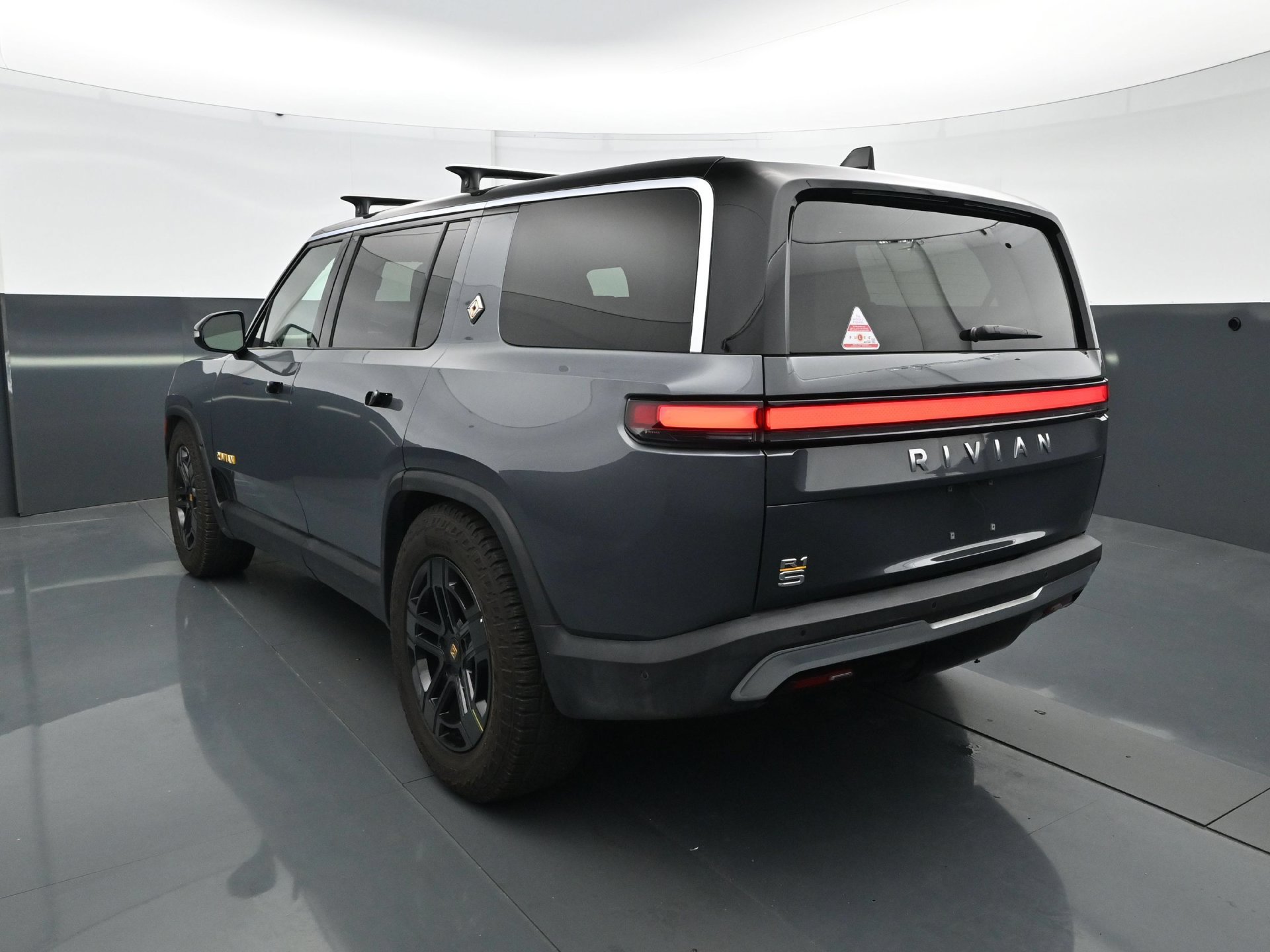 Used 2023 Rivian R1S Adventure Quad AWD/4WD image 5