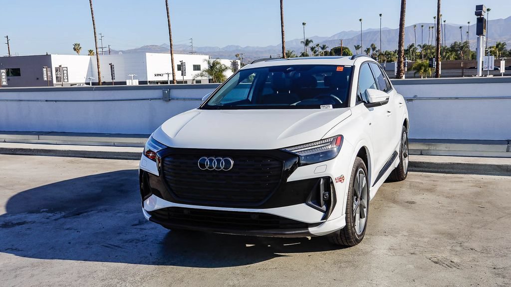 Used 2023 Audi Q4 e-tron Prestige AWD/4WD image 4