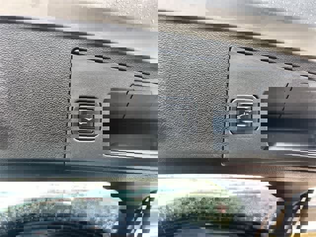 Used 2023 Cadillac XT4 Luxury w/ Cold Weather Package image 34