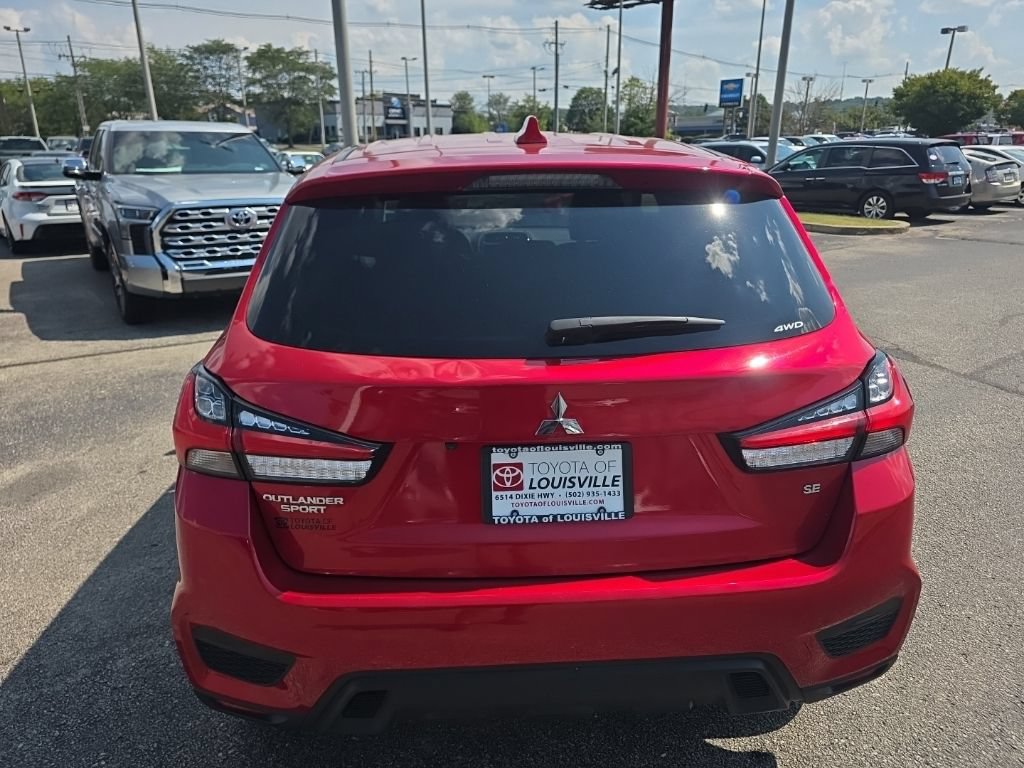 Used 2025 Mitsubishi Outlander Sport SE AWD/4WD image 5