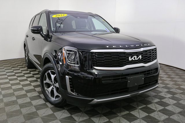 Used 2022 Kia Telluride EX w/ Towing Package image 3