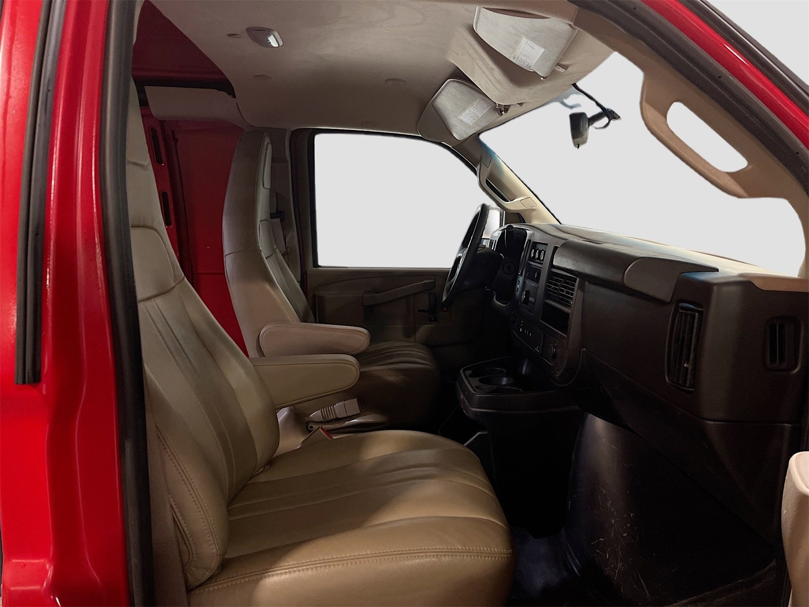 Used 2024 Chevrolet Express 2500 w/ Communications Package image 25