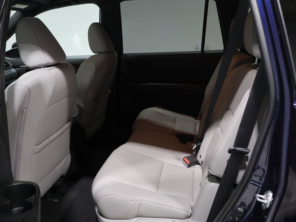 Used 2023 Honda Passport EX-L image 18