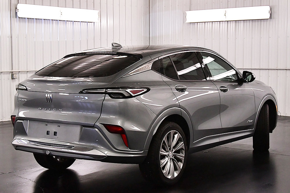 Used 2025 Buick Envista Avenir FWD image 8