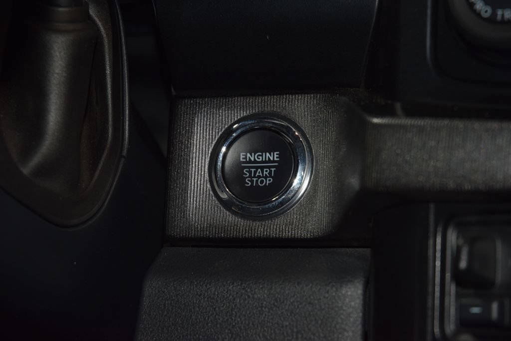 Used 2024 Ford F350 Platinum w/ FX4 Off-Road Package AWD/4WD image 35