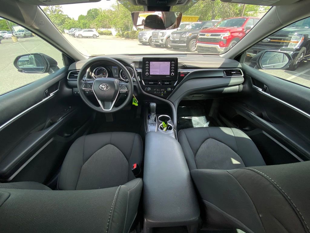 Used 2023 Toyota Camry LE FWD image 28