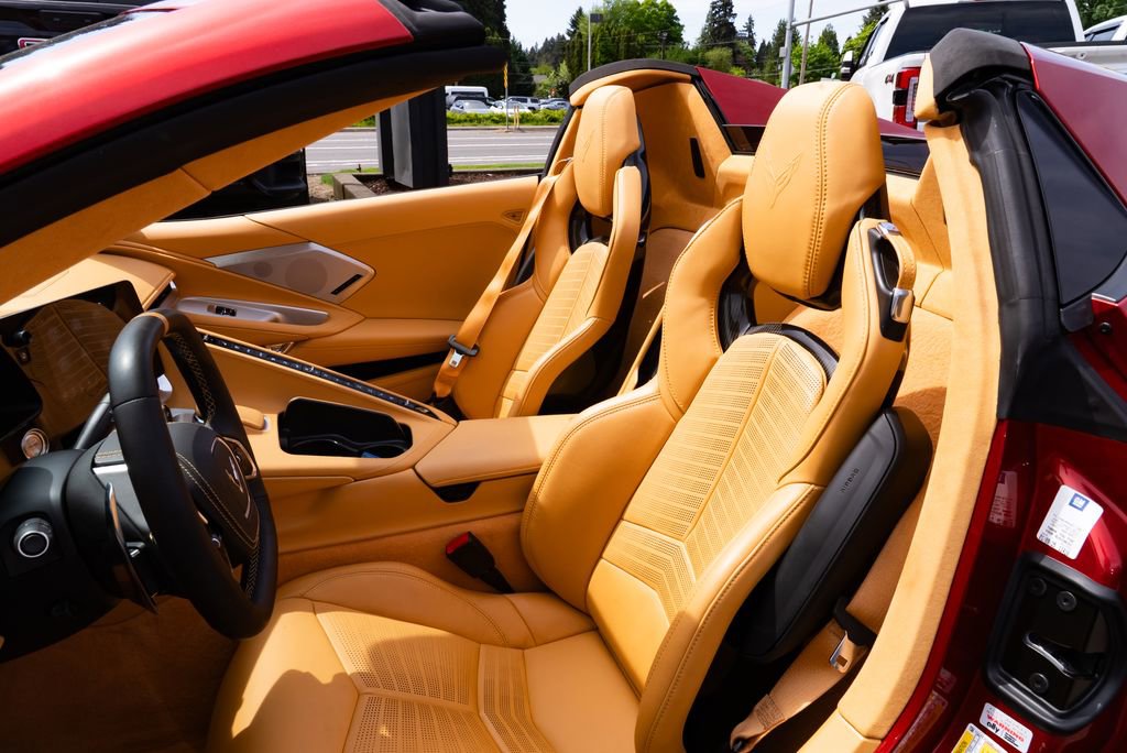 Used 2021 Chevrolet Corvette Stingray Premium Conv w/ 3LT RWD image 16