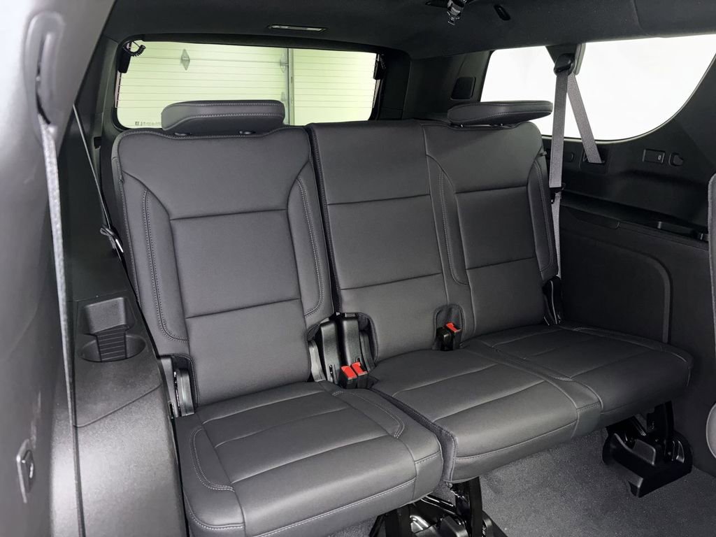 New 2026 Chevrolet Suburban Z71 w/ Comfort Package AWD/4WD image 26