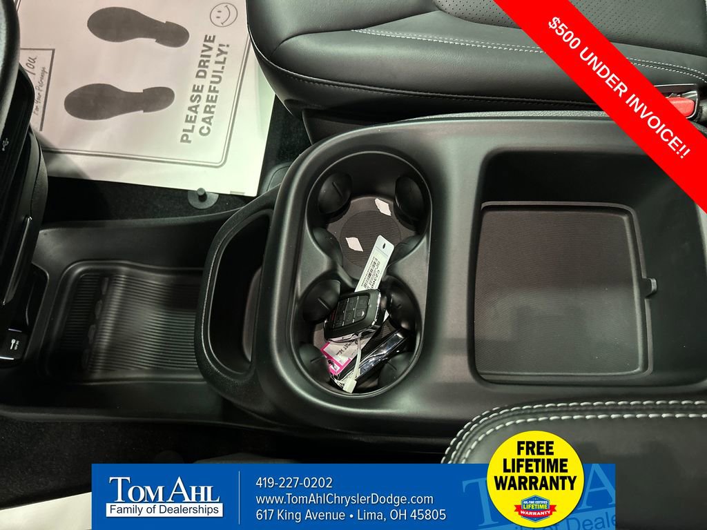 New 2026 Chrysler Voyager LX image 19