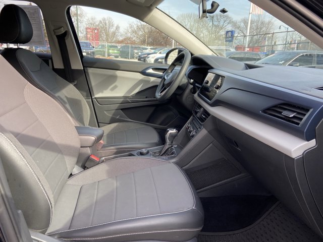 Used 2022 Volkswagen Taos SE image 27