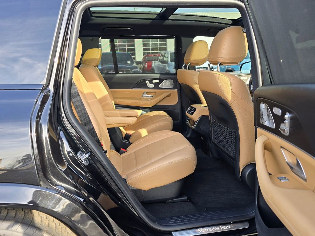 Used 2024 Mercedes-Benz GLS 450 4MATIC image 36