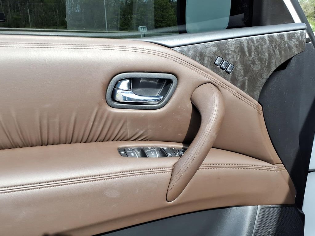 Certified 2024 Nissan Armada Platinum w/ Captain's Chairs Package AWD/4WD image 3