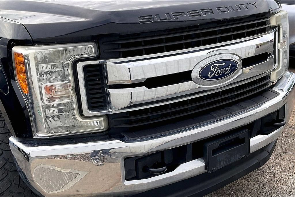 Used 2017 Ford F250 XLT AWD/4WD image 26