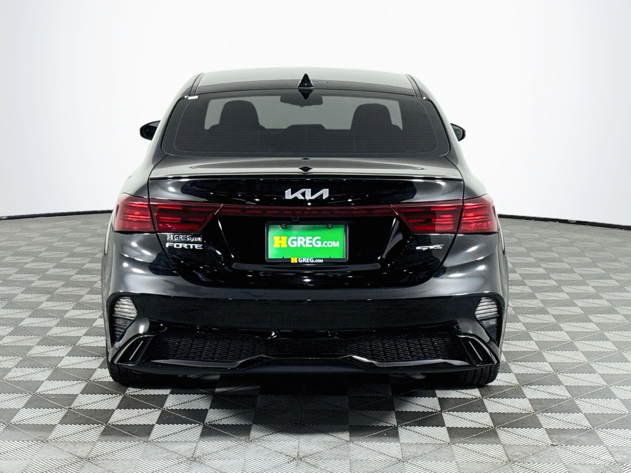 Used 2023 Kia Forte GT-Line w/ GT-Line Technology Package FWD image 7
