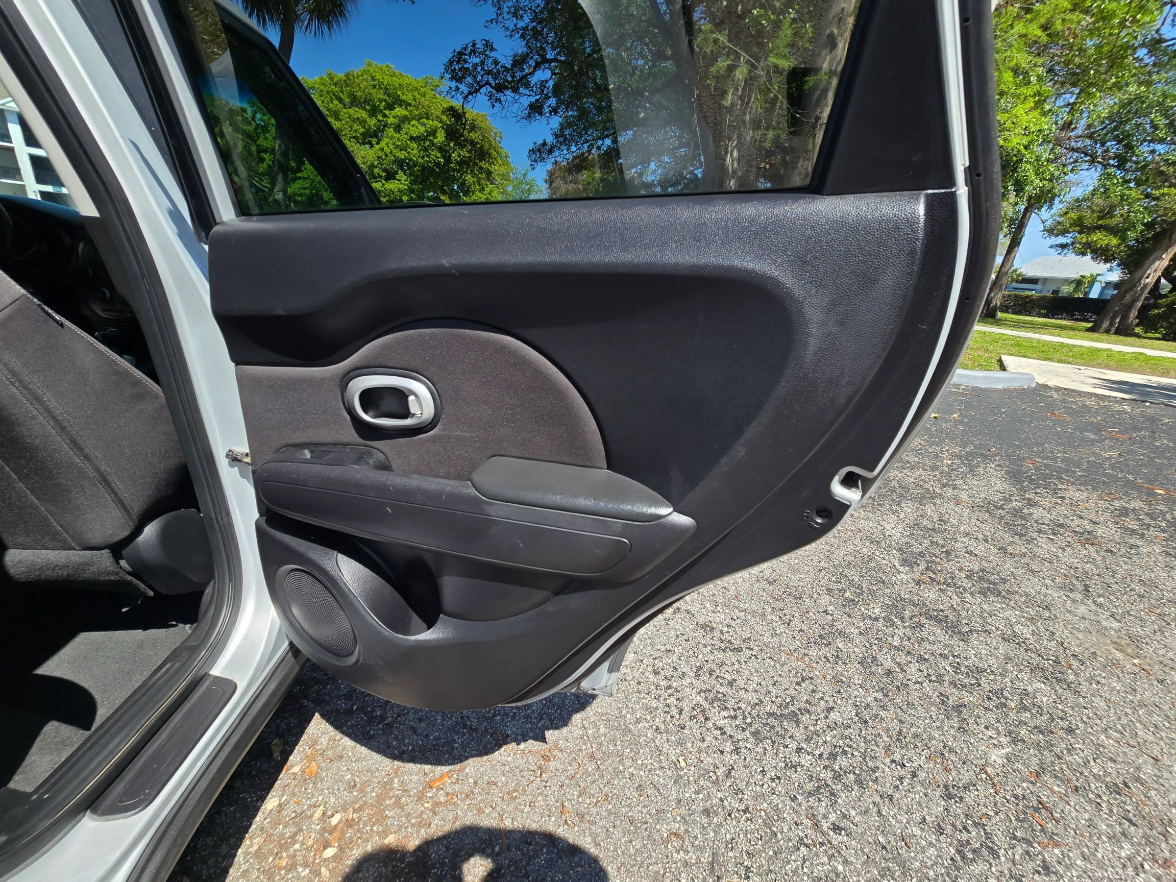 Used 2016 Kia Soul FWD image 24