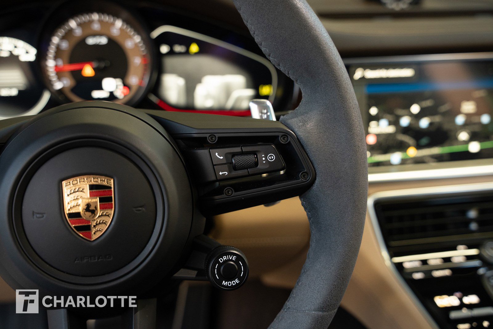 Used 2023 Porsche Panamera GTS image 21