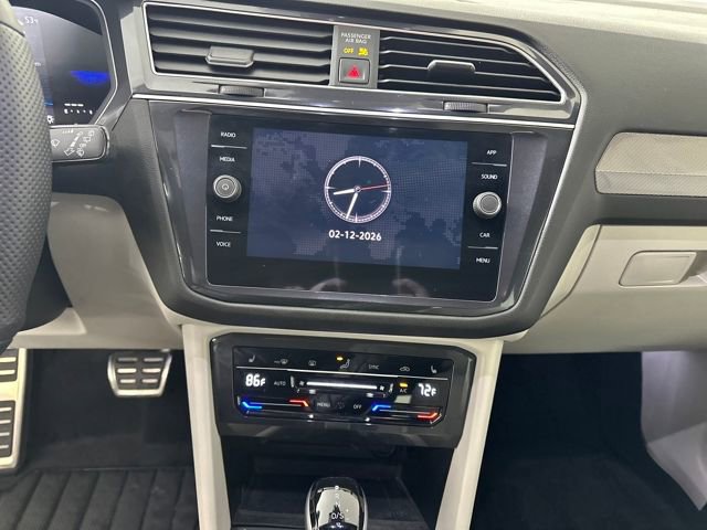 Used 2024 Volkswagen Tiguan SE R-Line image 21