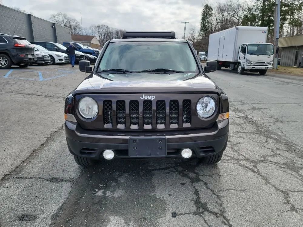 Used 2014 Jeep Patriot Latitude w/ Sun/Sound Group AWD/4WD image 2