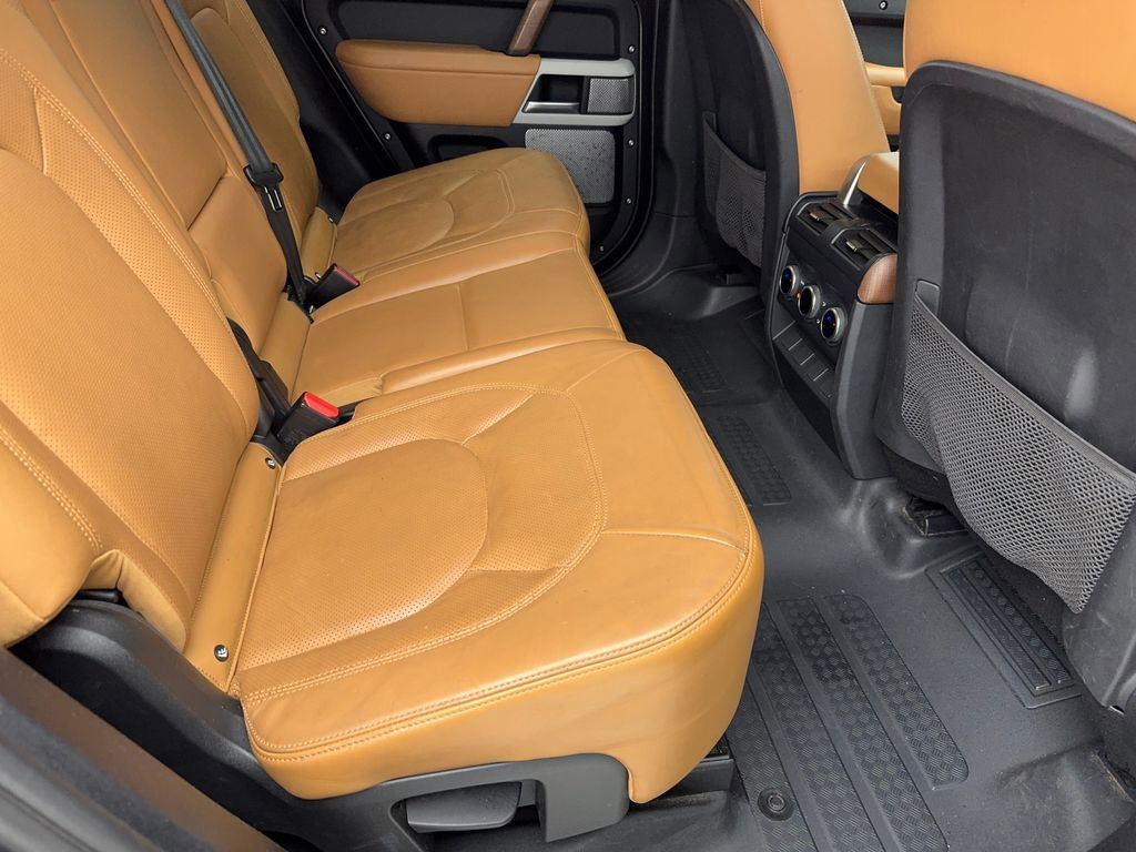 Used 2023 Land Rover Defender 130 First Edition image 45