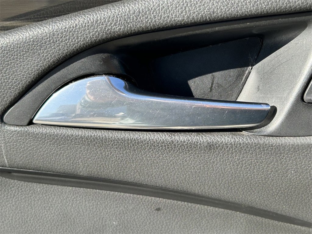 Used 2019 Buick Envision Essence image 26