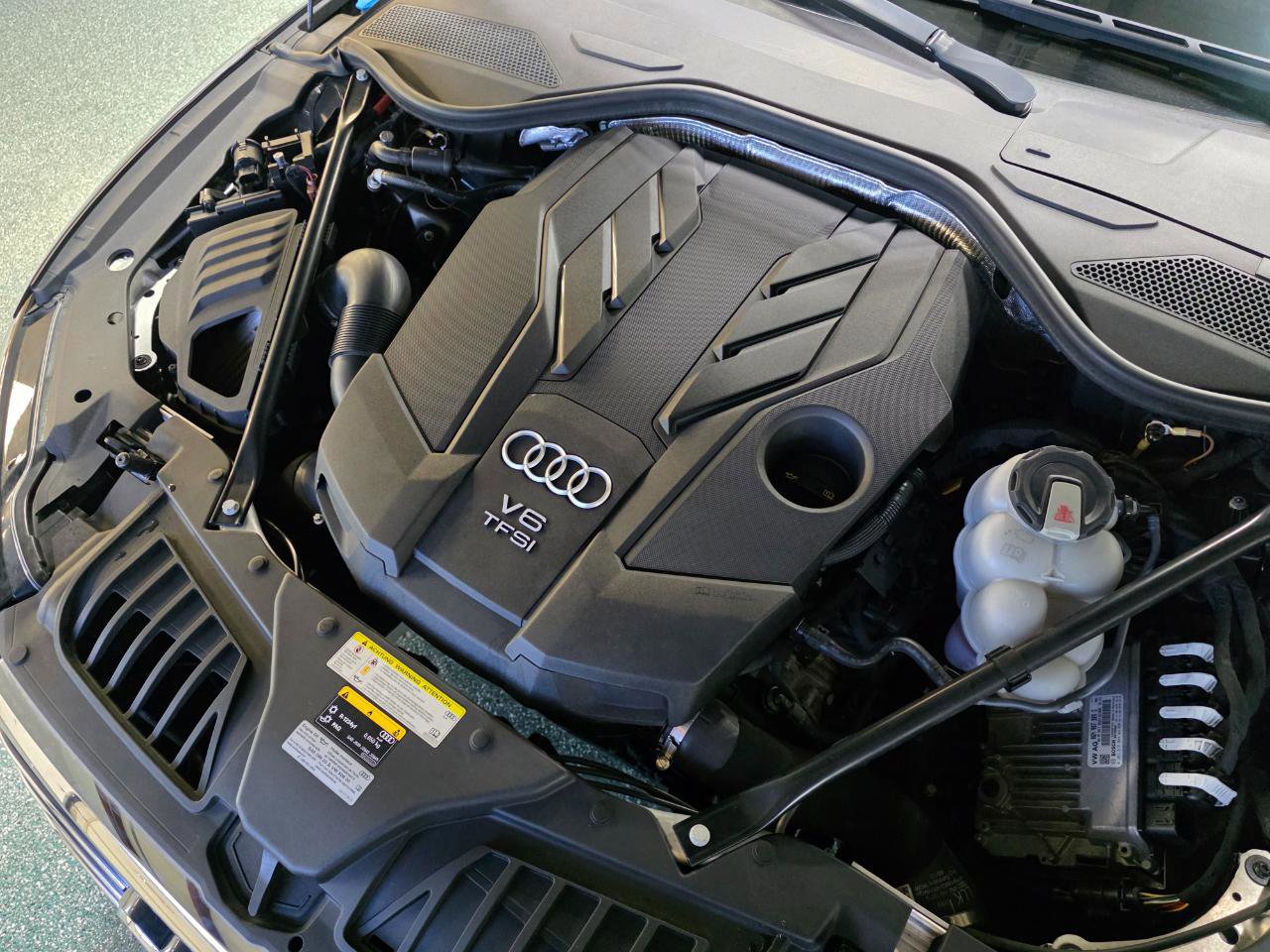 Used 2019 Audi A8 L 3.0T w/ Executive Package image 46