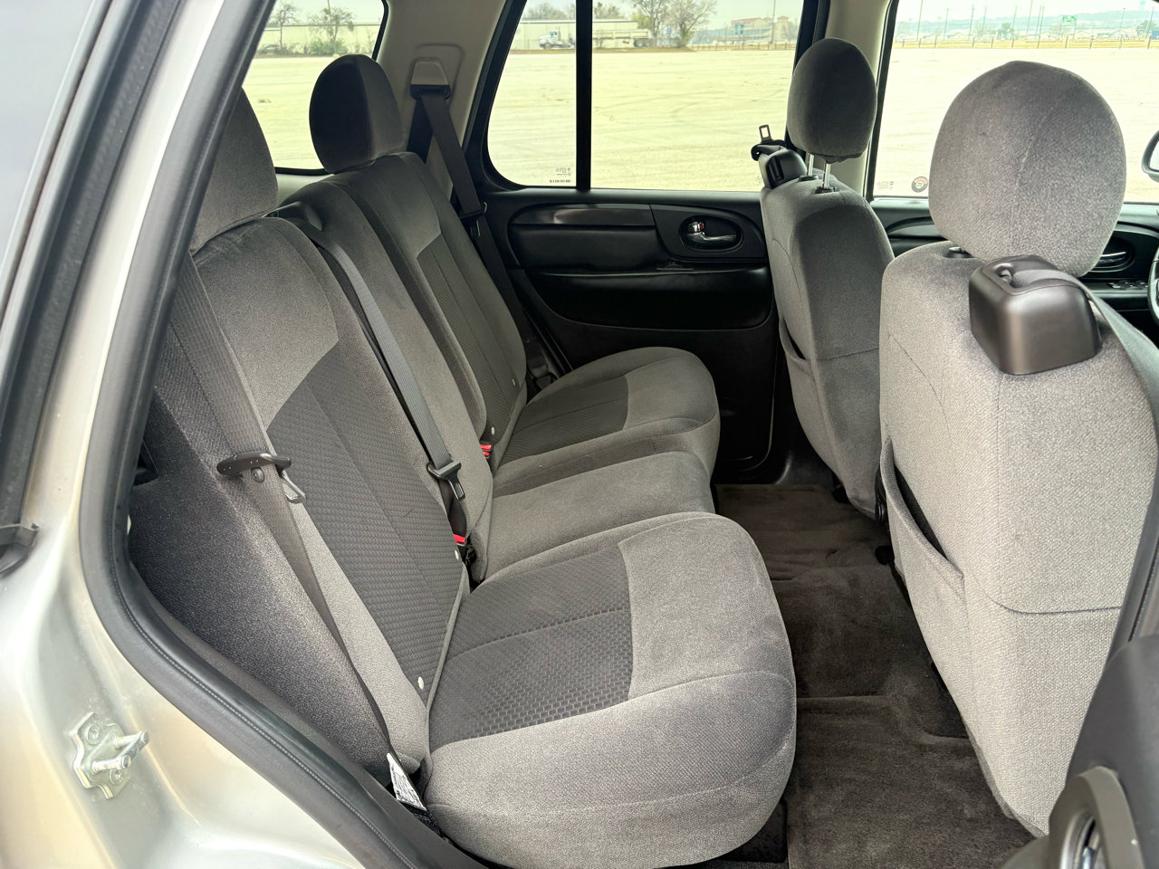 Used 2007 GMC Envoy SLE image 13