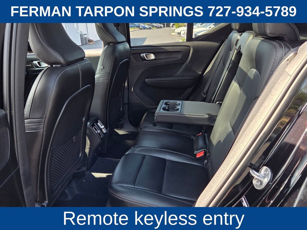 Certified 2025 Volvo XC40 B5 Ultra AWD/4WD image 15